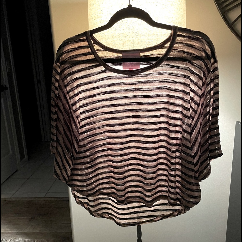 Black and Tan top